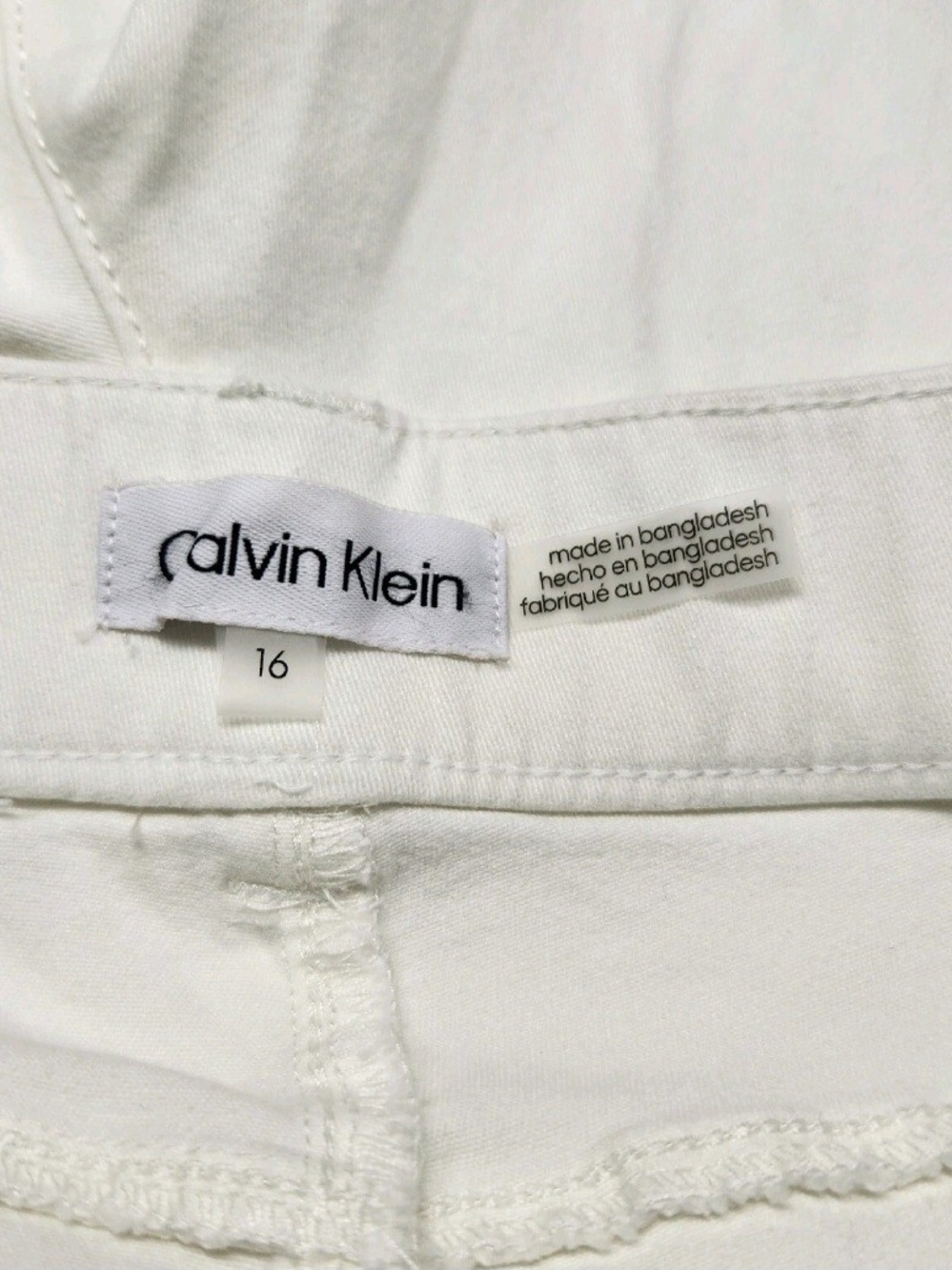 Calvin Klein Womens Plus Size 16  White Denim Shorts Modern Essentials NWT 03 - Picture 10 of 11